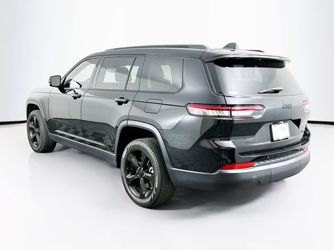 Used 2023 Jeep Grand Cherokee L Limited w/ Black Appearance Package AWD/4WD image 5