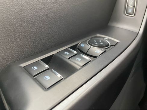 Used 2025 Ford F250 XLT AWD/4WD image 36