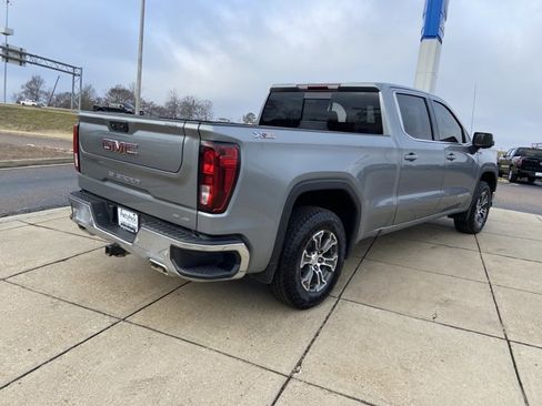 Used 2024 GMC Sierra 1500 SLE w/ Preferred Package image 10
