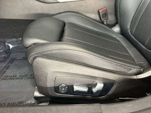 Certified 2023 BMW 330e w/ M Sport Package image 14