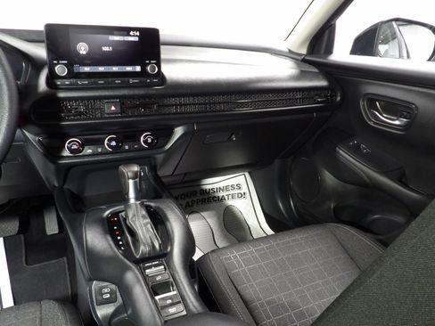 Used 2025 Honda HR-V LX image 14