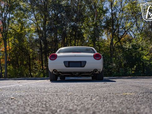Used 2002 Ford Thunderbird image 28