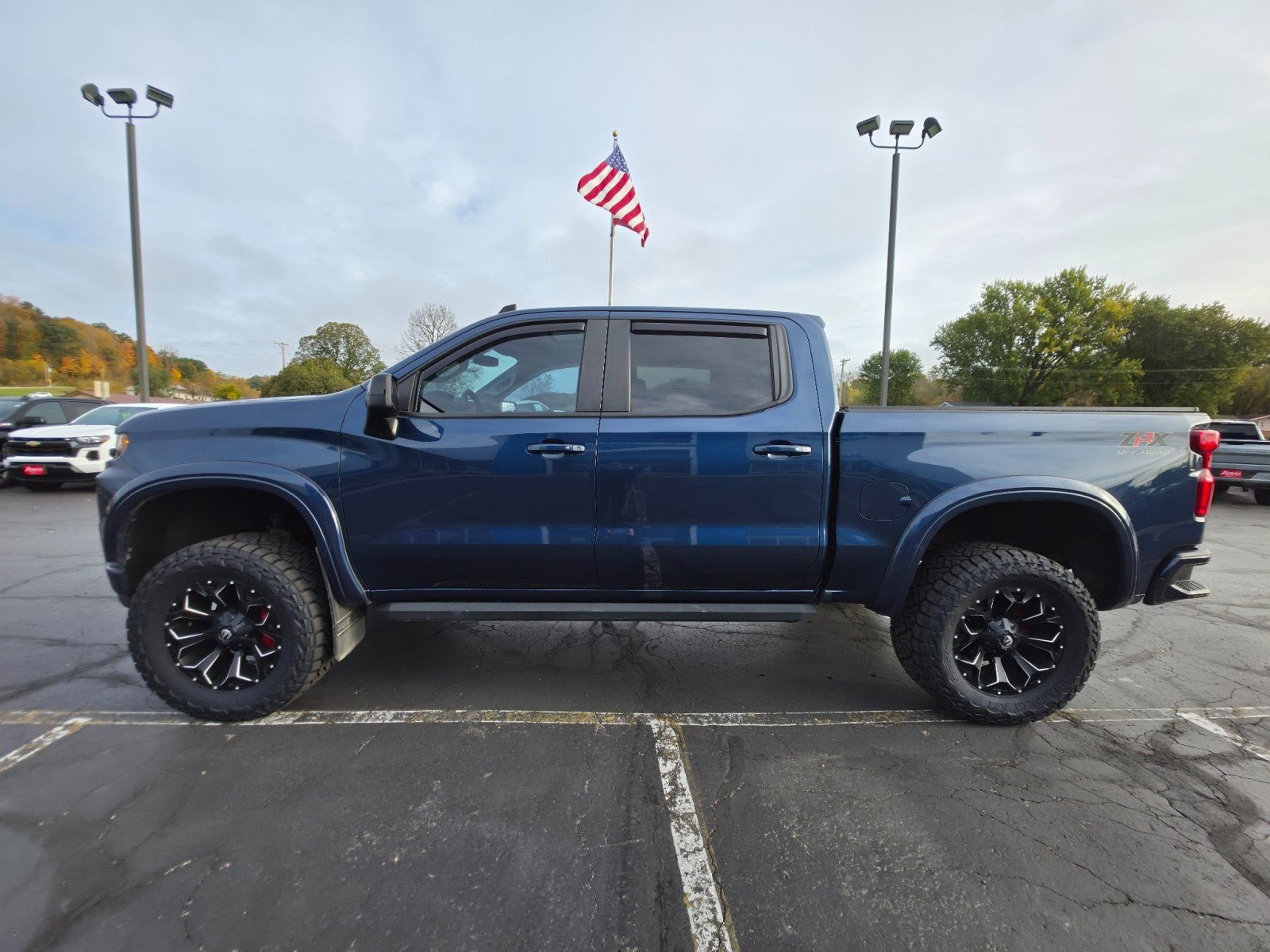 Used 2019 Chevrolet Silverado 1500 RST w/ All-Star Edition AWD/4WD image 2