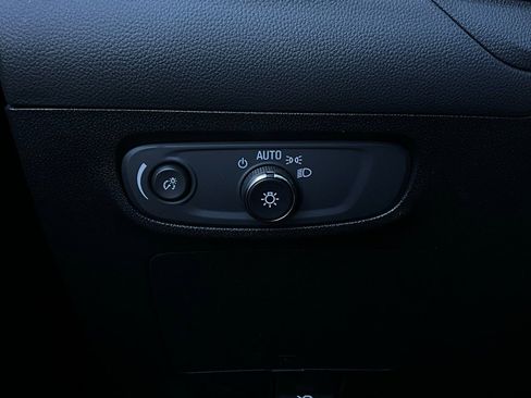 Used 2025 Buick Encore GX Preferred image 20