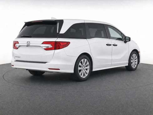 Used 2018 Honda Odyssey LX image 5