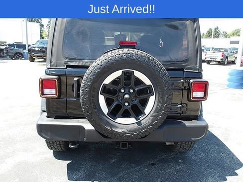 Used 2023 Jeep Wrangler Sport AWD/4WD image 6