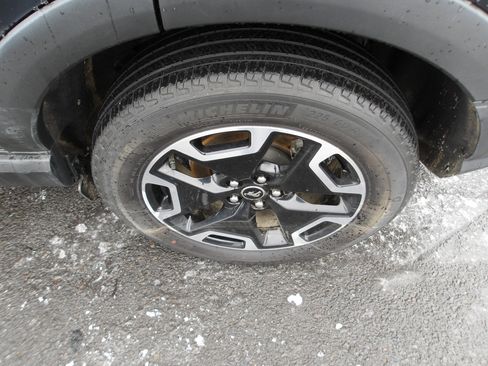 Used 2021 Ford Bronco Sport Outer Banks w/ Outer Banks Package (96D) image 26