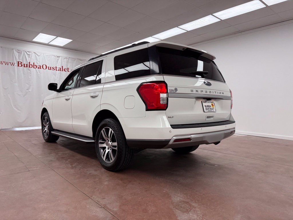Used 2022 Ford Expedition XLT RWD image 3