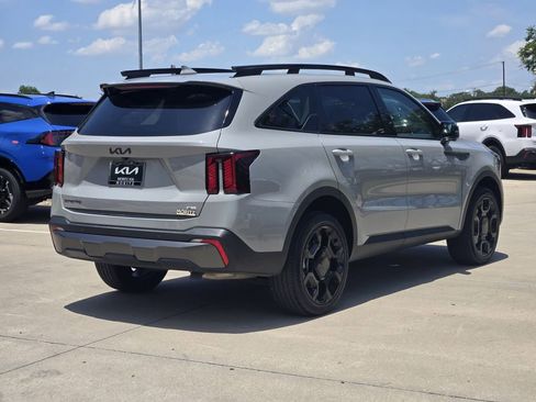 Certified 2025 Kia Sorento SX AWD/4WD image 4