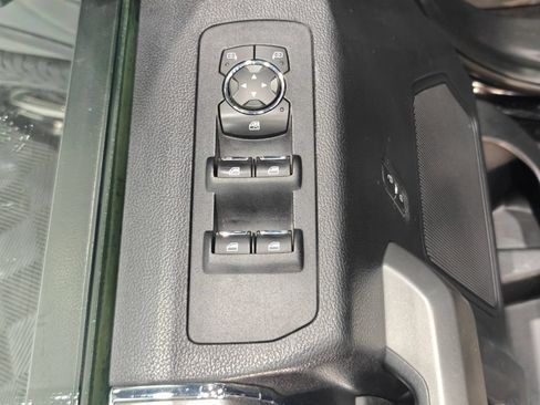Used 2016 Ford F150 XLT w/ Equipment Group 302A Luxury AWD/4WD image 46