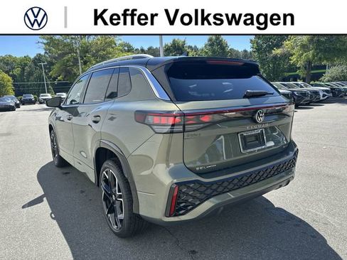 New 2026 Volkswagen Tiguan SEL R-Line AWD/4WD image 3