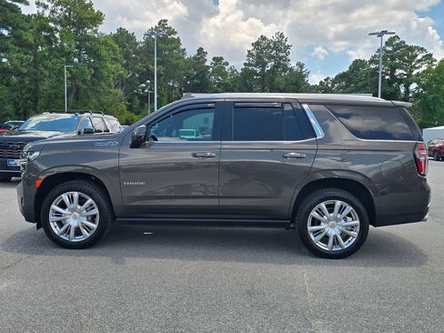 Certified 2021 Chevrolet Tahoe High Country w/ Premium Package AWD/4WD image 2