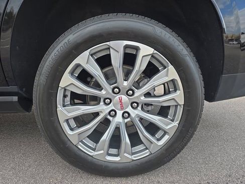 Used 2021 GMC Yukon Denali w/ Denali Premium Package image 35