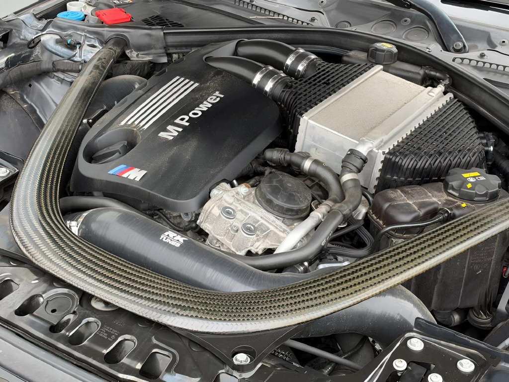Used 2018 BMW M3 RWD image 30