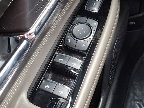 Used 2023 Lincoln Corsair AWD image 25