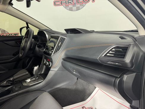 Used 2022 Subaru Crosstrek 2.0i Premium w/ Moonroof Package AWD/4WD image 12