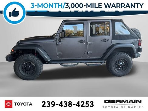 Used 2018 Jeep Wrangler Unlimited Sahara w/ Connectivity Group image 3