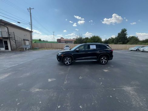 Used 2026 Volkswagen Tiguan SE AWD/4WD image 8