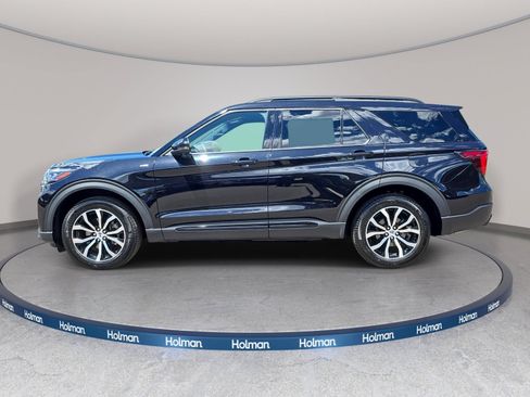 Used 2025 Ford Explorer ST-Line AWD/4WD image 9