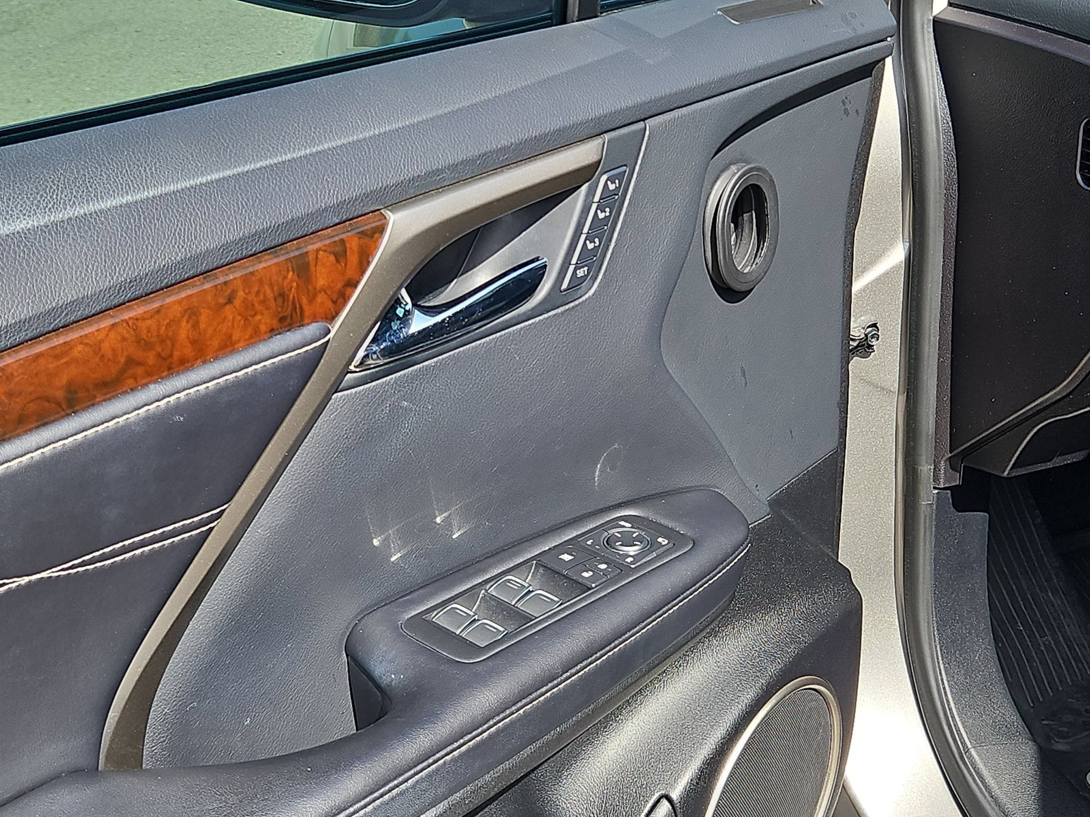 Used 2018 Lexus RX 350 AWD w/ Premium Package image 12