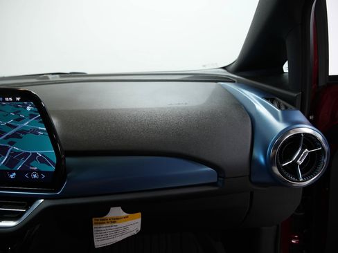 Used 2024 Chevrolet Equinox EV LT FWD image 20