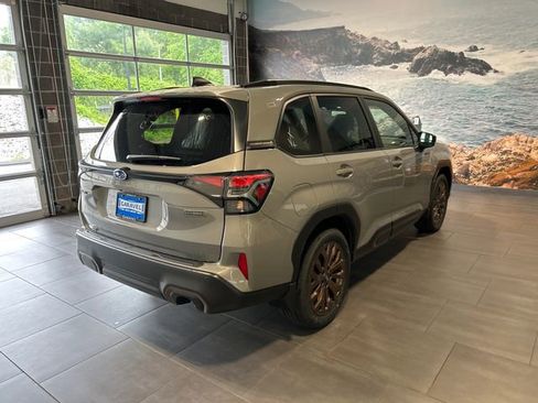 Used 2025 Subaru Forester Sport image 6