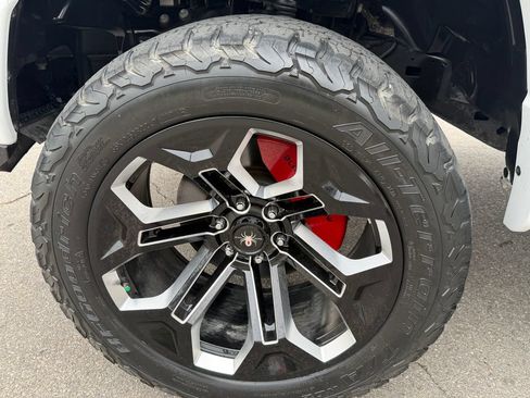 Used 2022 RAM 1500 Laramie AWD/4WD image 35