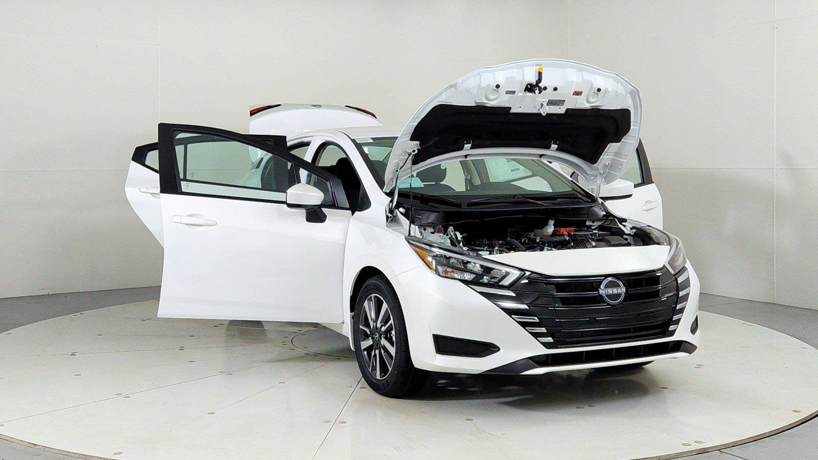 Used 2025 Nissan Versa SV w/ Trunk Package FWD image 9