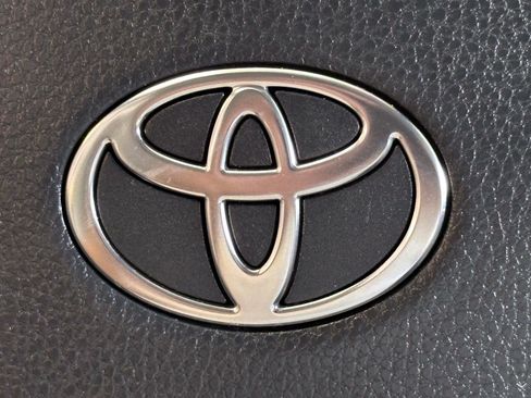 Certified 2024 Toyota Grand Highlander XLE image 22