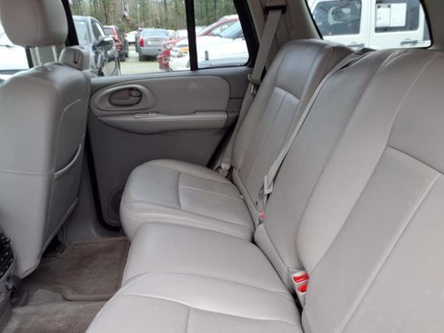 Used 2008 Chevrolet TrailBlazer LT w/ Cargo Convenience Package image 7