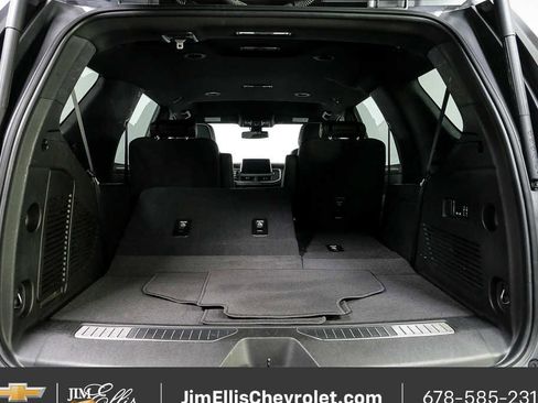 Used 2021 Chevrolet Tahoe Premier AWD/4WD image 32