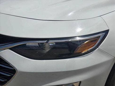Used 2020 Chevrolet Malibu LT FWD image 9