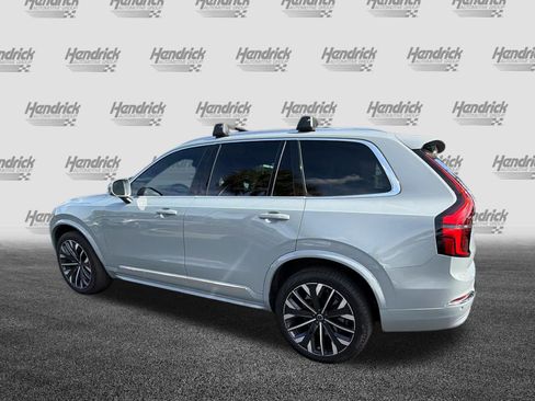 Used 2025 Volvo XC90 B5 Core AWD/4WD image 11