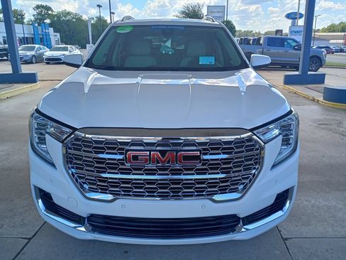 Used 2023 GMC Terrain Denali AWD/4WD image 8