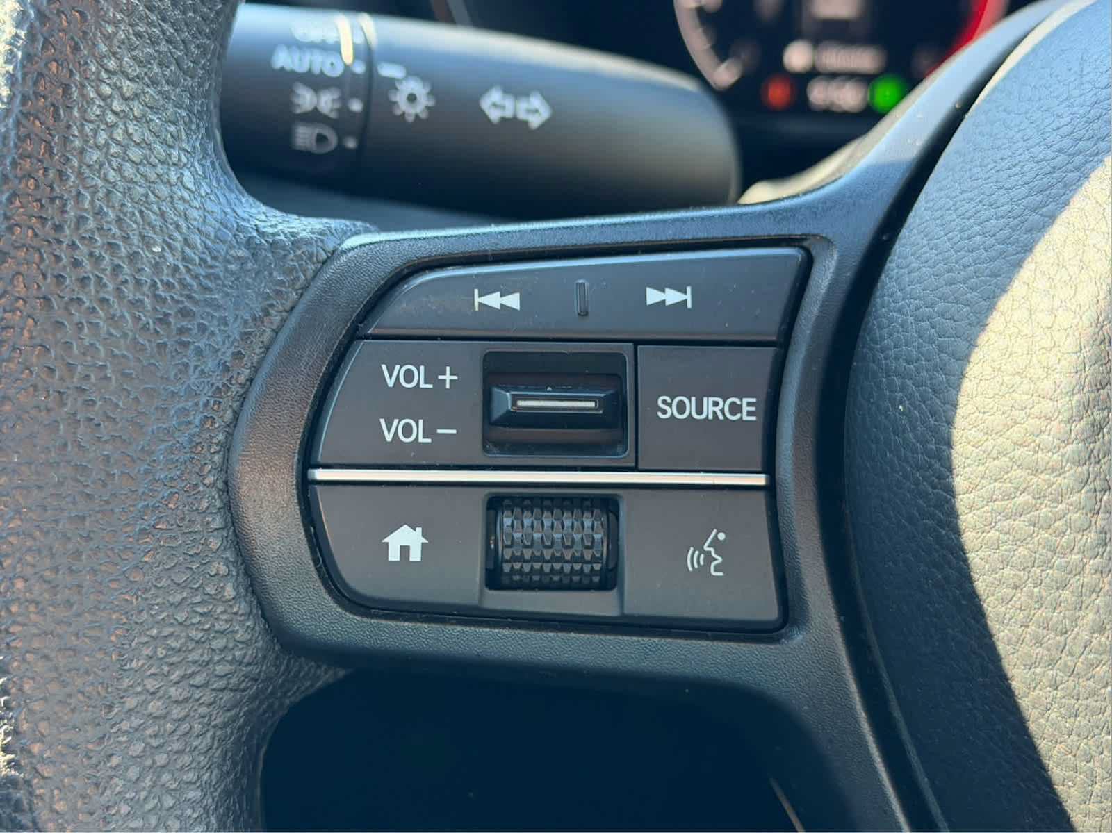Used 2024 Honda CR-V LX image 17
