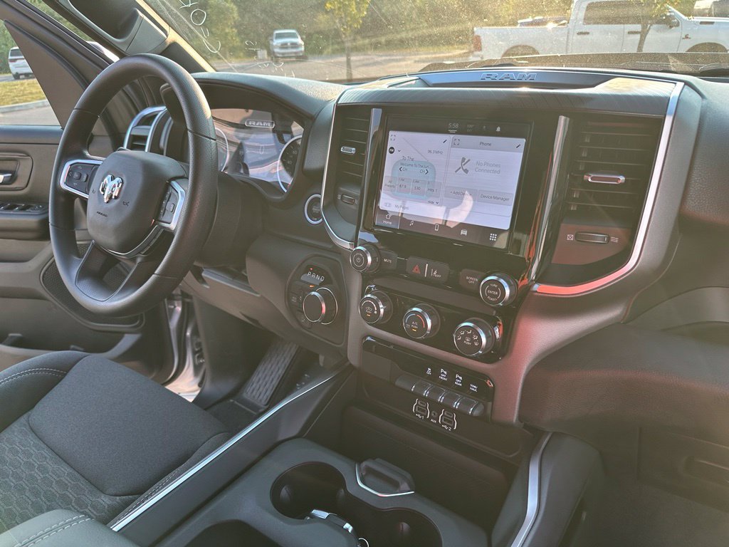 New 2026 RAM 1500 Express AWD/4WD image 33