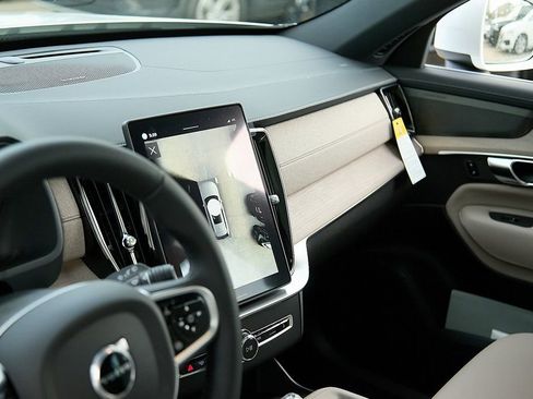 New 2026 Volvo XC90 T8 Plus w/ Protection Package Premier image 14