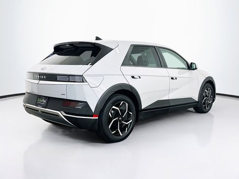 Used 2024 Hyundai Ioniq 5 SEL image 9