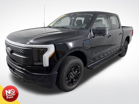 Used 2025 Ford F150 Lightning XLT image 8