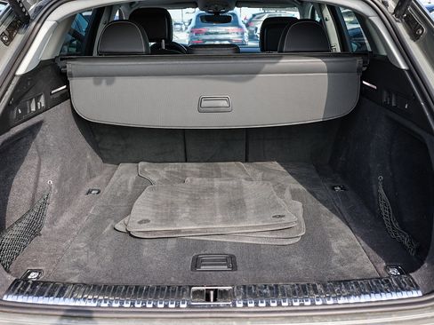 Used 2024 Audi Q8 e-tron Premium Plus w/ Premium Plus Package image 28