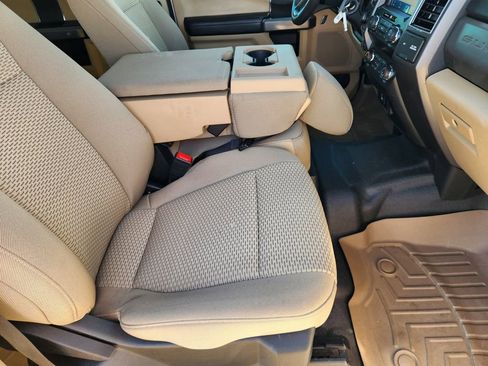 Used 2020 Ford F350 XLT w/ FX4 Off-Road Package image 13