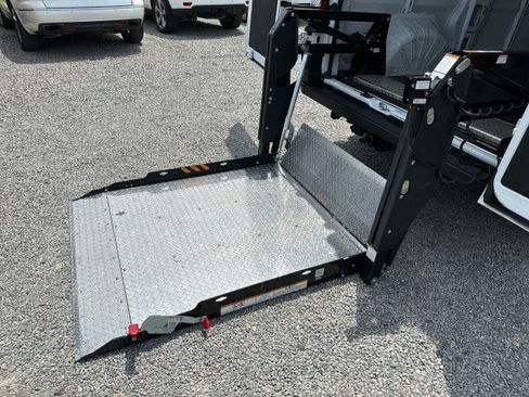 Used 2023 RAM ProMaster 2500 w/ Driver Convenience Group FWD image 20