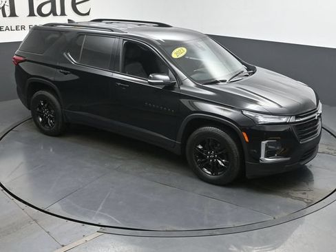 Used 2023 Chevrolet Traverse LT FWD image 40
