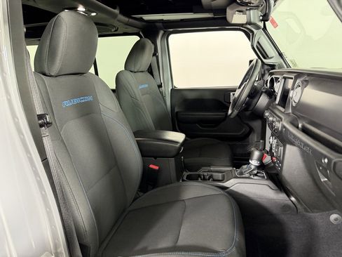 Used 2023 Jeep Wrangler Unlimited Rubicon 4xe w/ Steel Bumper Group image 34