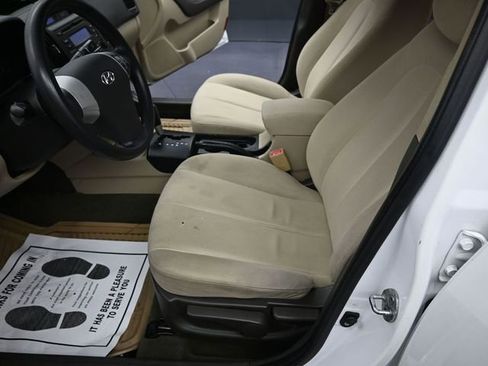 Used 2009 Hyundai Elantra GLS image 49