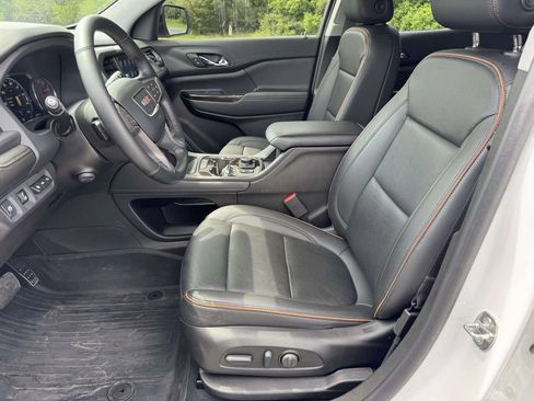 Used 2023 GMC Acadia AT4 w/ Technology Package AWD/4WD image 13