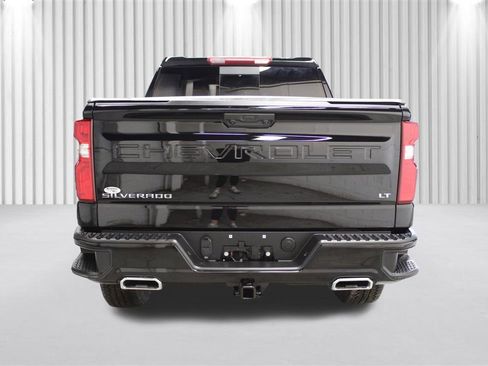 Used 2025 Chevrolet Silverado 1500 LT Trail Boss w/ Convenience Package II image 4