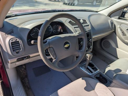Used 2007 Chevrolet Malibu LS FWD image 14