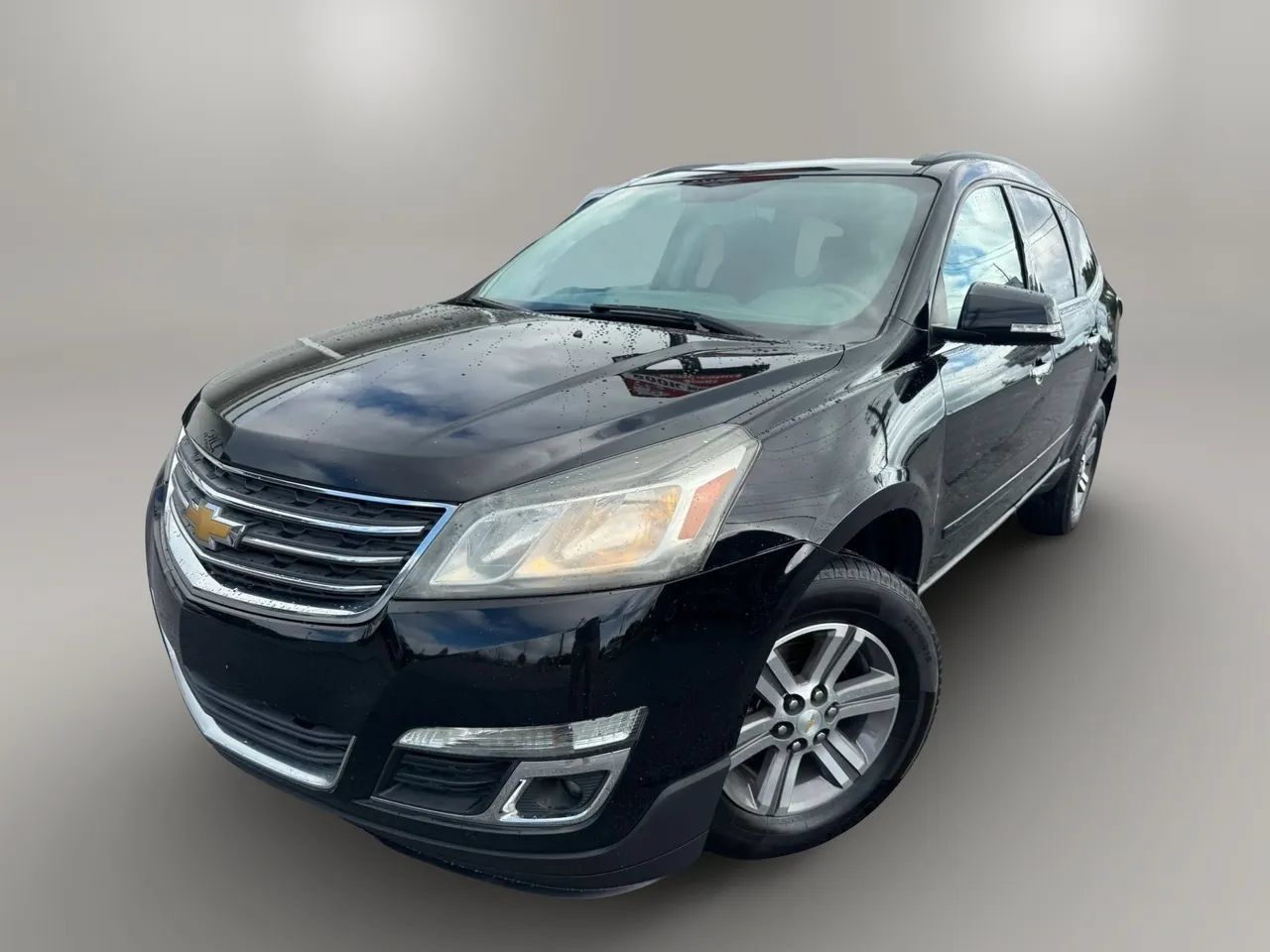 Used 2017 Chevrolet Traverse LT FWD image 1