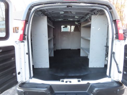 Used 2020 Chevrolet Express 2500 RWD 2500 135 w/ Safety Package image 9